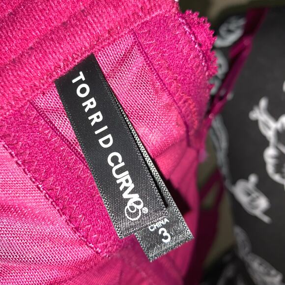 Mulberry Lace Cage Bra - Picture 5 of 6